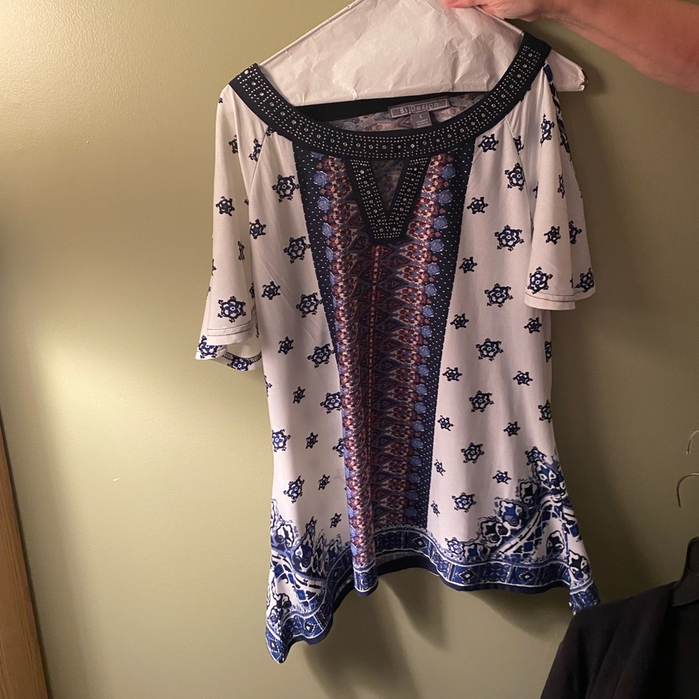 Women’s blouse